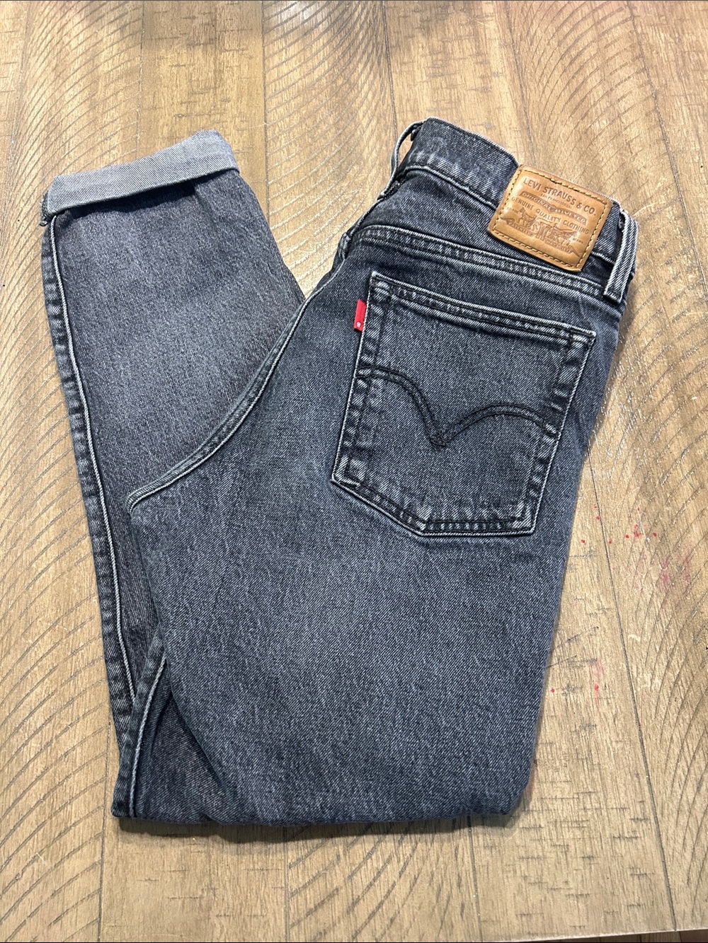 Levi's women’s Wedgie jeans size 26 waist